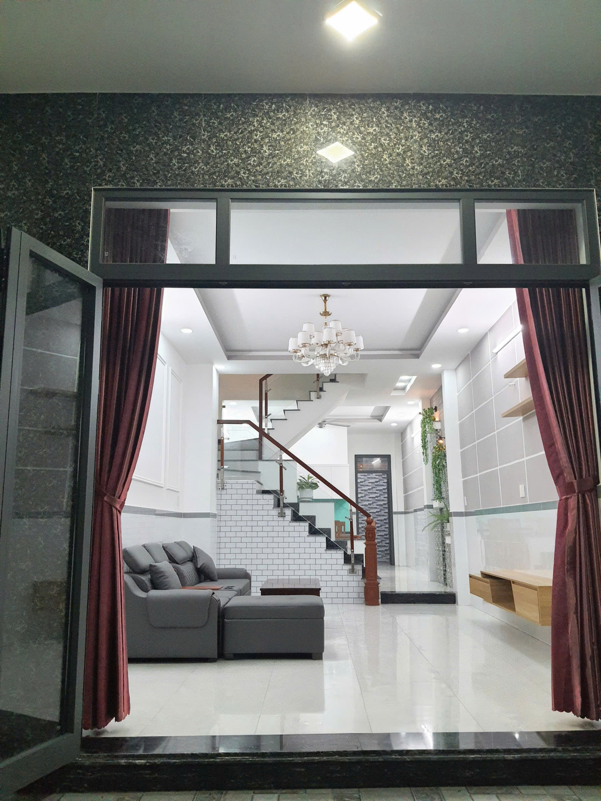 Bán nhà mới xây Full nội thất đường số 6 linh xuân Thủ Đức TPHCM,LH 0909428959