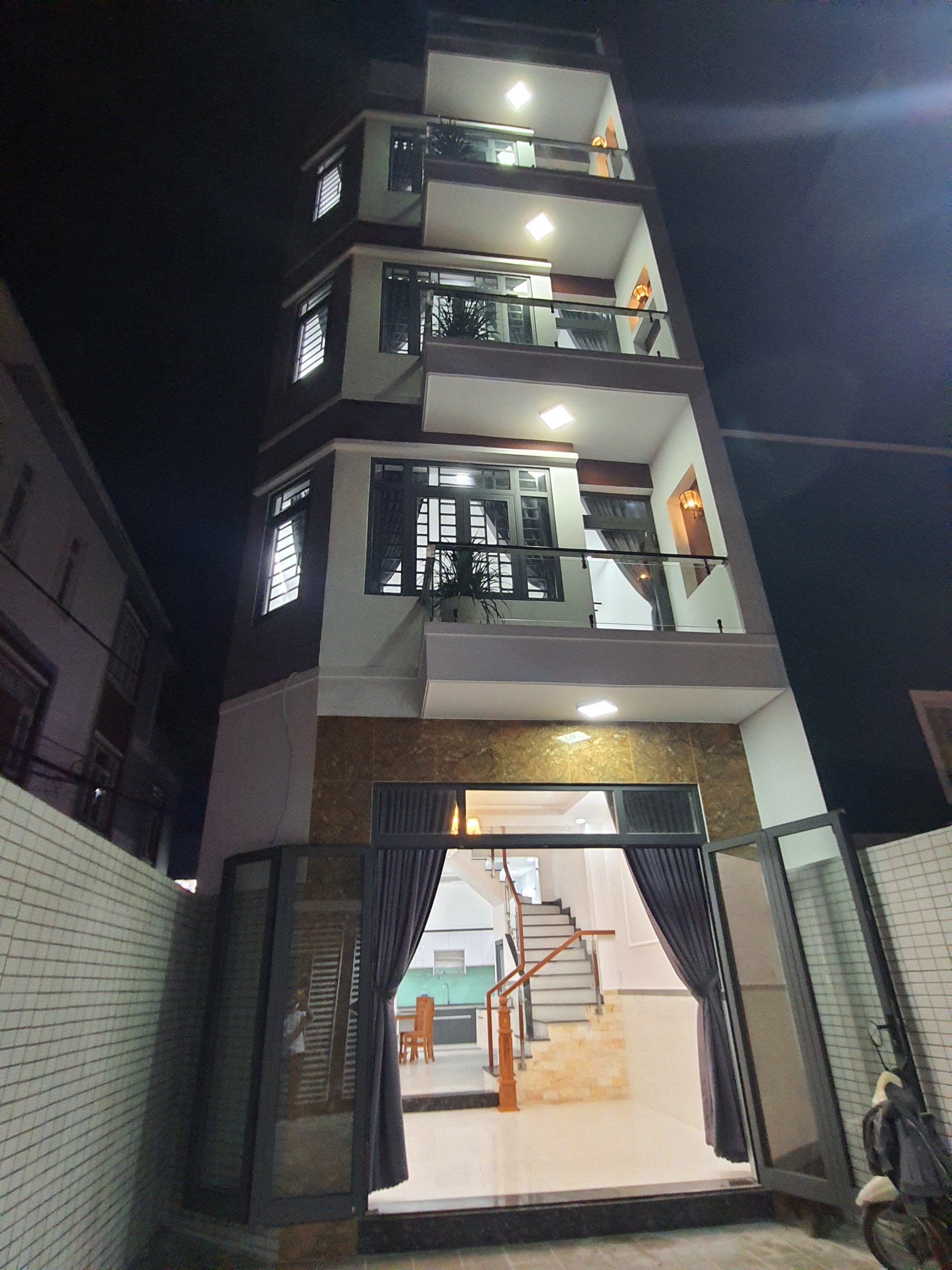 Bán nhà góc hai mặt tiền đường 11 Trường Thọ Thủ Đức TPHCM,LH 0909428959 Bán nhà góc hai mặt tiền đường 11 Trường Thọ Thủ Đức TPHCM,LH 0909428959