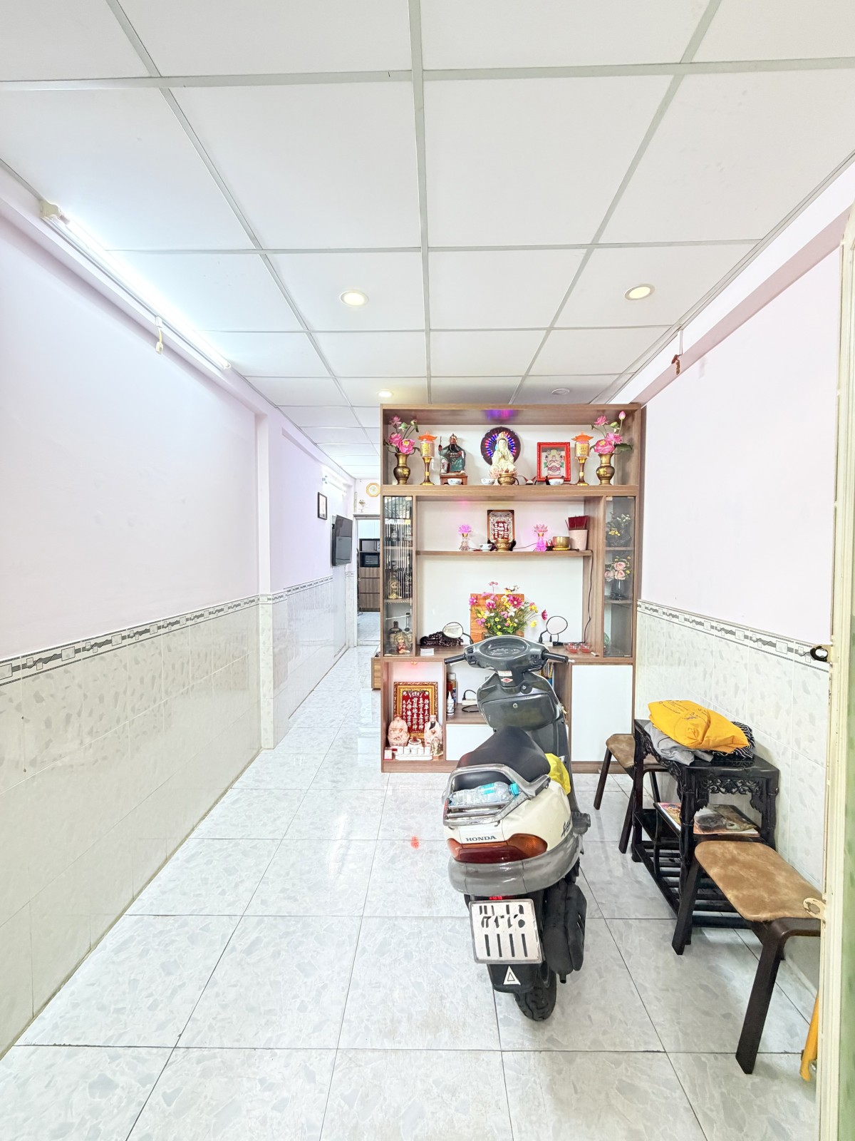 Nhà Tôn Thất Hiệp, Phường 13, Quận 11, xe hơi, 50m, chỉ 4,6 tỷ.