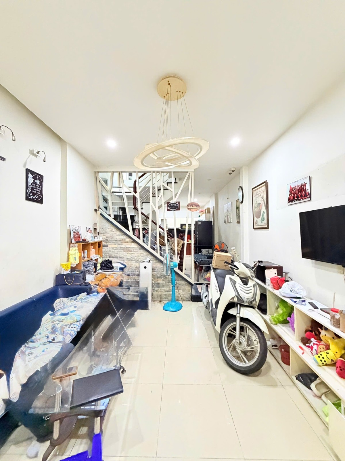 Bán nhà Trịnh Đình Trọng, Phường 5, Quận 11, xe hơi, 54m, chỉ 5,9 tỷ. Bán nhà Trịnh Đình Trọng, Phường 5, Quận 11, xe hơi, 54m, chỉ 5,9 tỷ.