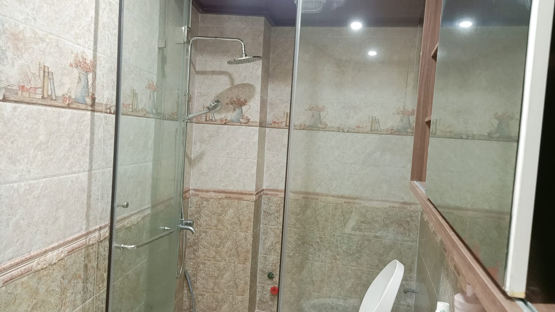 Mặt tiền Khu Phan Văn Trị, Phường 12, Bình Thạnh, 92m, 4 tầng, kinh doanh, chỉ 19,9 tỷ.
