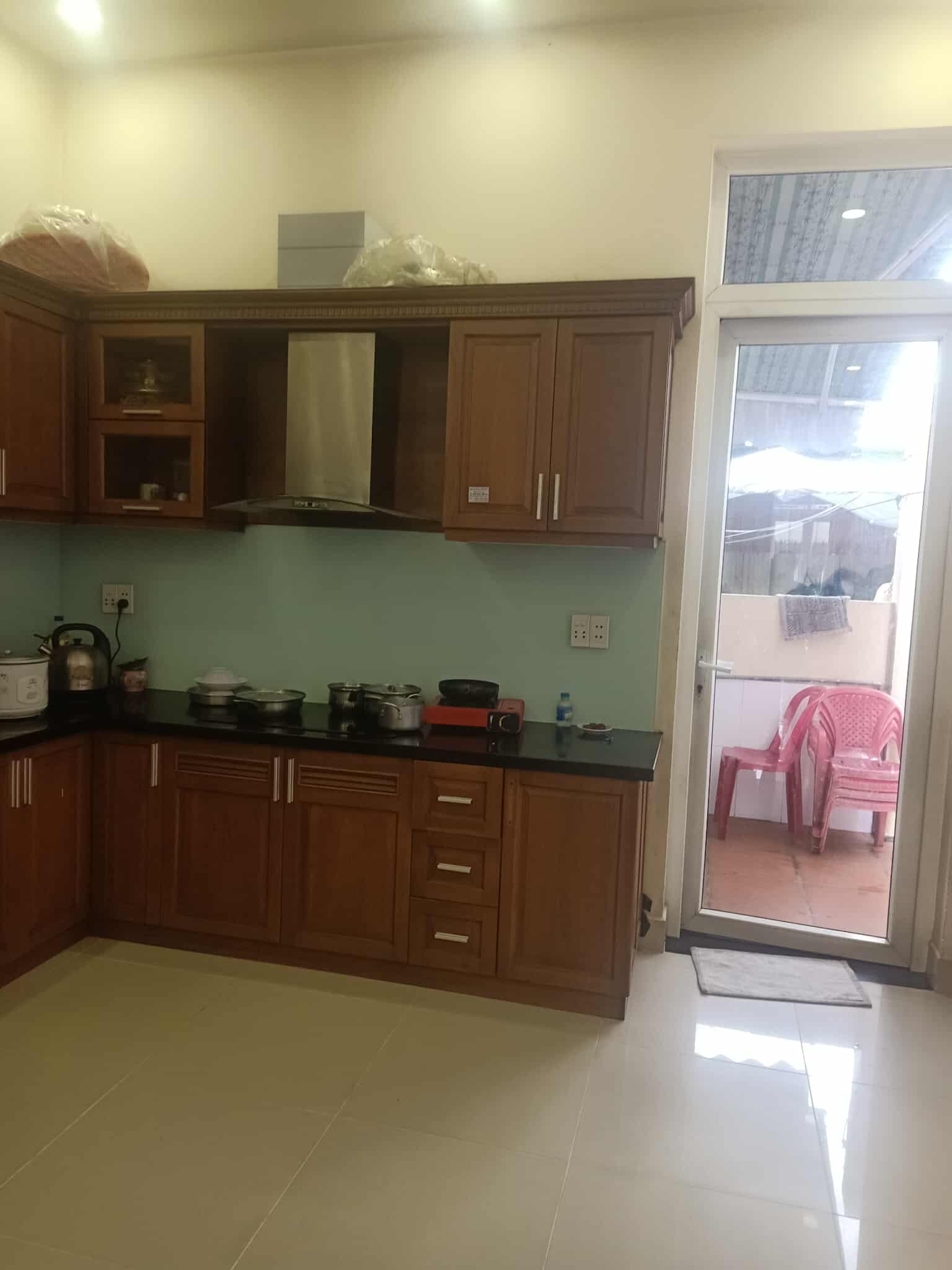 Thảo Điền, Mặt tiền đường 61, Quận 2, 350m, 3 tầng, ngang 11m, chỉ 72 tỷ.