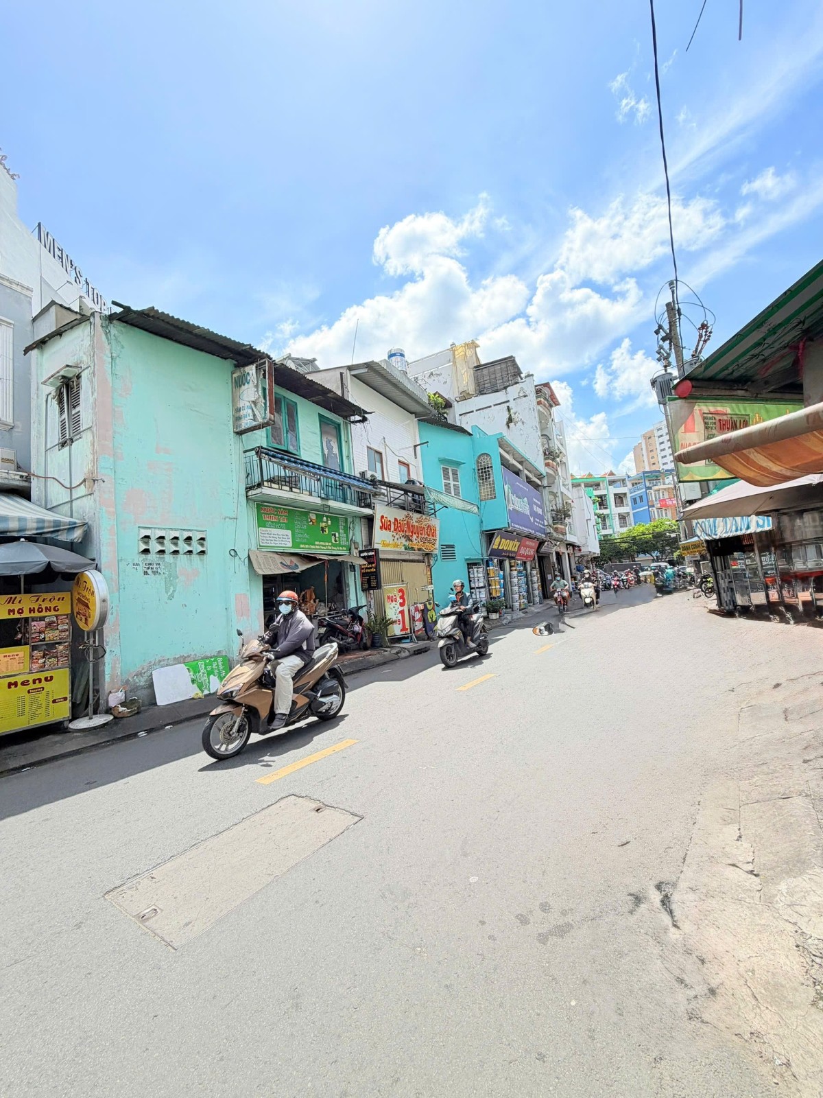 Bán nhà Trịnh Đình Trọng, Phường 5, Quận 11, xe hơi, 54m, chỉ 5,9 tỷ. Bán nhà Trịnh Đình Trọng, Phường 5, Quận 11, xe hơi, 54m, chỉ 5,9 tỷ.