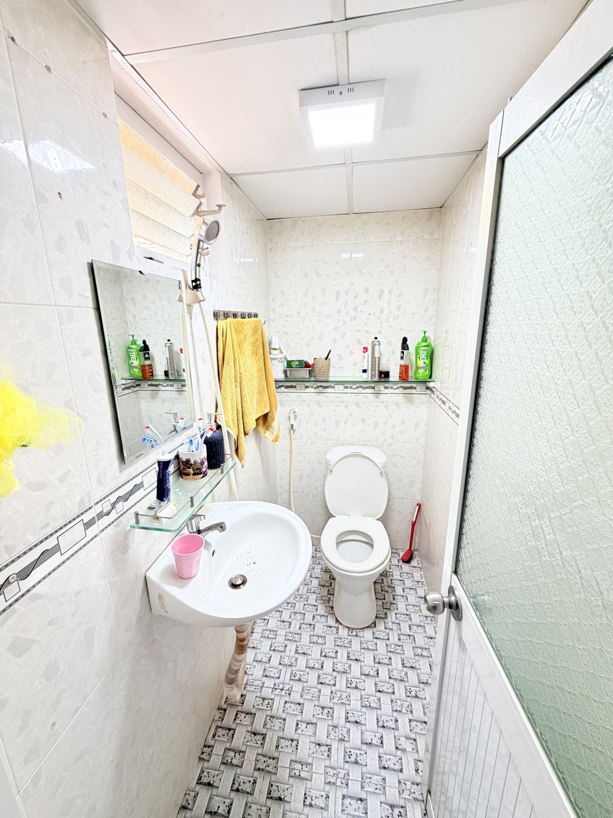 Nhà Tôn Thất Hiệp, Phường 13, Quận 11, xe hơi, 50m, chỉ 4,6 tỷ.