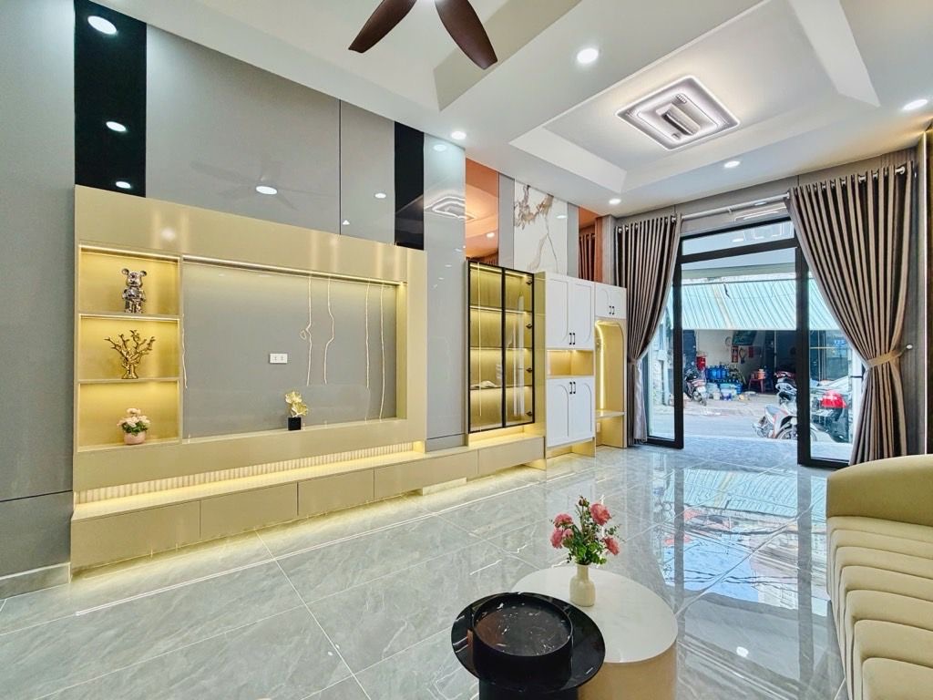 MT BÙI QUANG LÀ, P12 GÒ VẤP - 4TẦNG XD ĐẸP VÔ Ở NGAY - DT KHỦNG 66M2 GIÁ TỐT MT BÙI QUANG LÀ, P12 GÒ VẤP - 4TẦNG XD ĐẸP VÔ Ở NGAY - DT KHỦNG 66M2 GIÁ TỐT