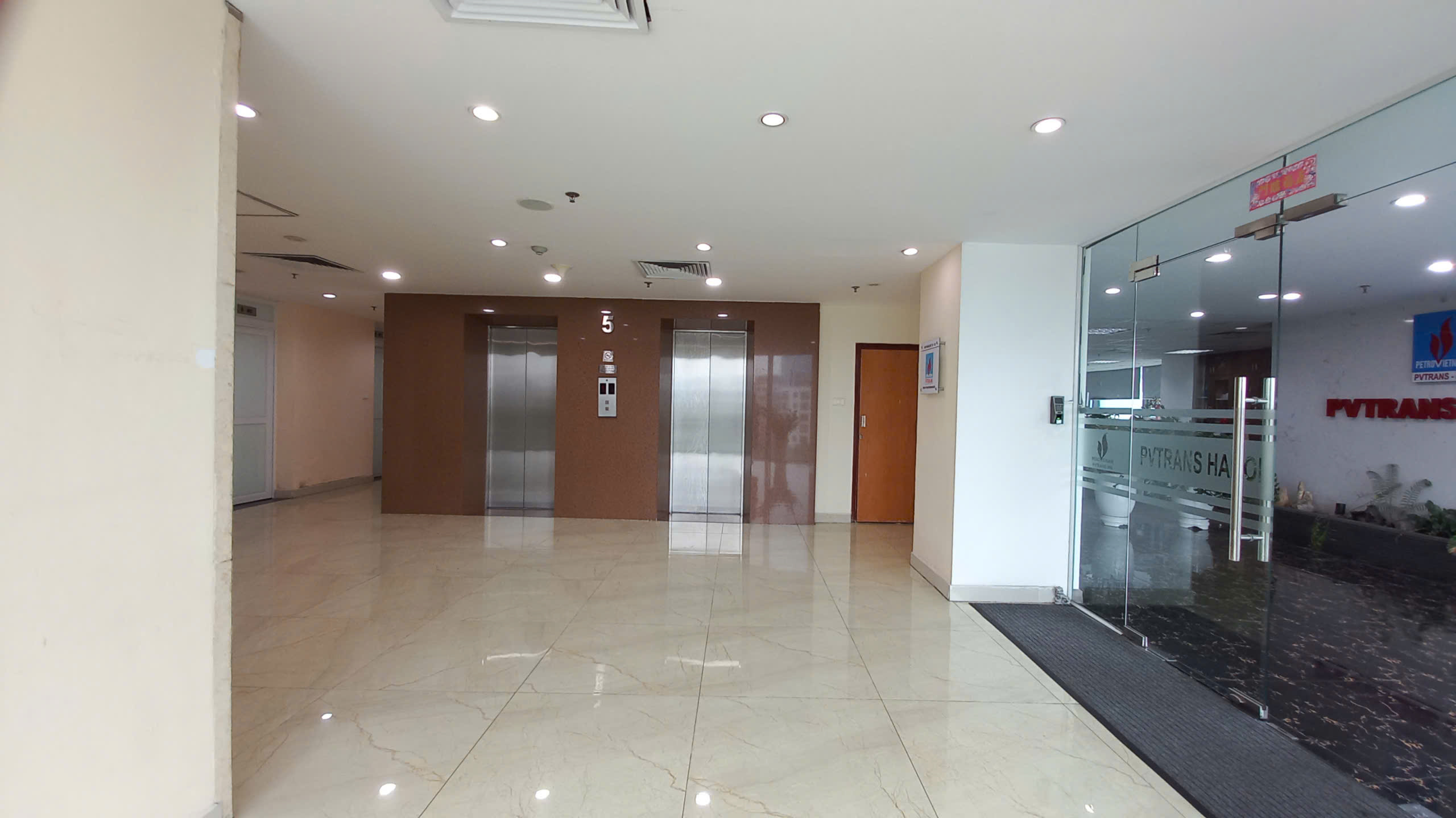 Cho thuê văn phòng tòa Oriental Tower - 324 Tây Sơn, Đống Đa, view thoáng, 8 TRIỆU Cho thuê văn phòng tòa Oriental Tower - 324 Tây Sơn, Đống Đa, view thoáng, 8 TRIỆU