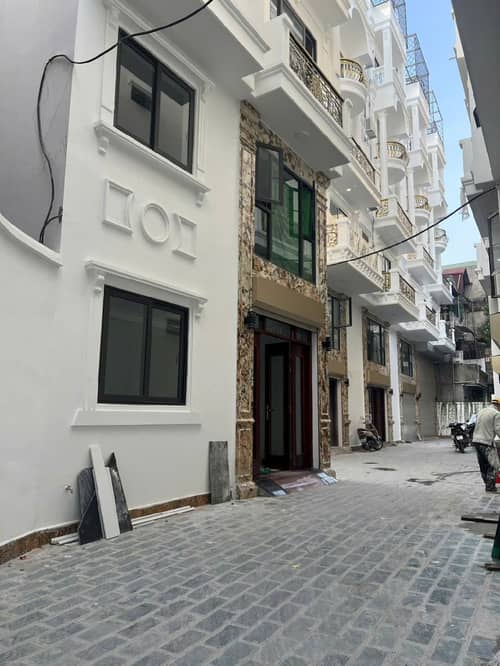 TÔN ĐỨC THẮNG 18 TỶ - 7 TẦNG THANG MÁY - OTO NGỦ TRONG NHÀ CĂN GÓC CUỐI CÙNG