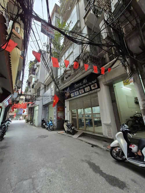 CHƯA TỚI 10 TỶ 2 OTO CHẠY, XE JEEP DU LỊCH ĐI QUA NHÀ ,2' TỚI VĂN MIẾU ?