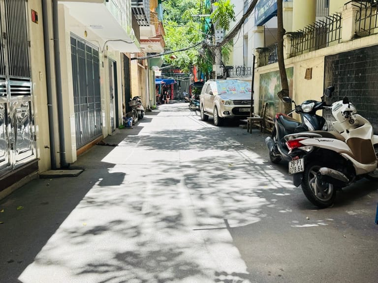 NHÂN HÒA 13 TỶ - TẦNG 1 KD ĐƯỢC - NGÕ TO THÔNG 3 OTO ĐỖ ĐƯỢC TRƯỚC CỬA