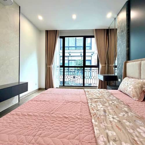 ĐỐNG ĐA - TÔN ĐỨC THẮNG -HIẾM 20 TỶ - NGÕ THÔNG OTO NGỦ TRONG NHÀ, GẦN SÁT VĂN MIẾU.