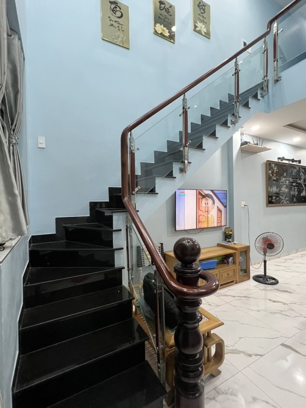 BÁN NHÀ 2T Ở NGAY 76M2- SÁT ĐỖ XUÂN HỢP- PHƯỚC LONG B- Q9-CHỈ 6T69
