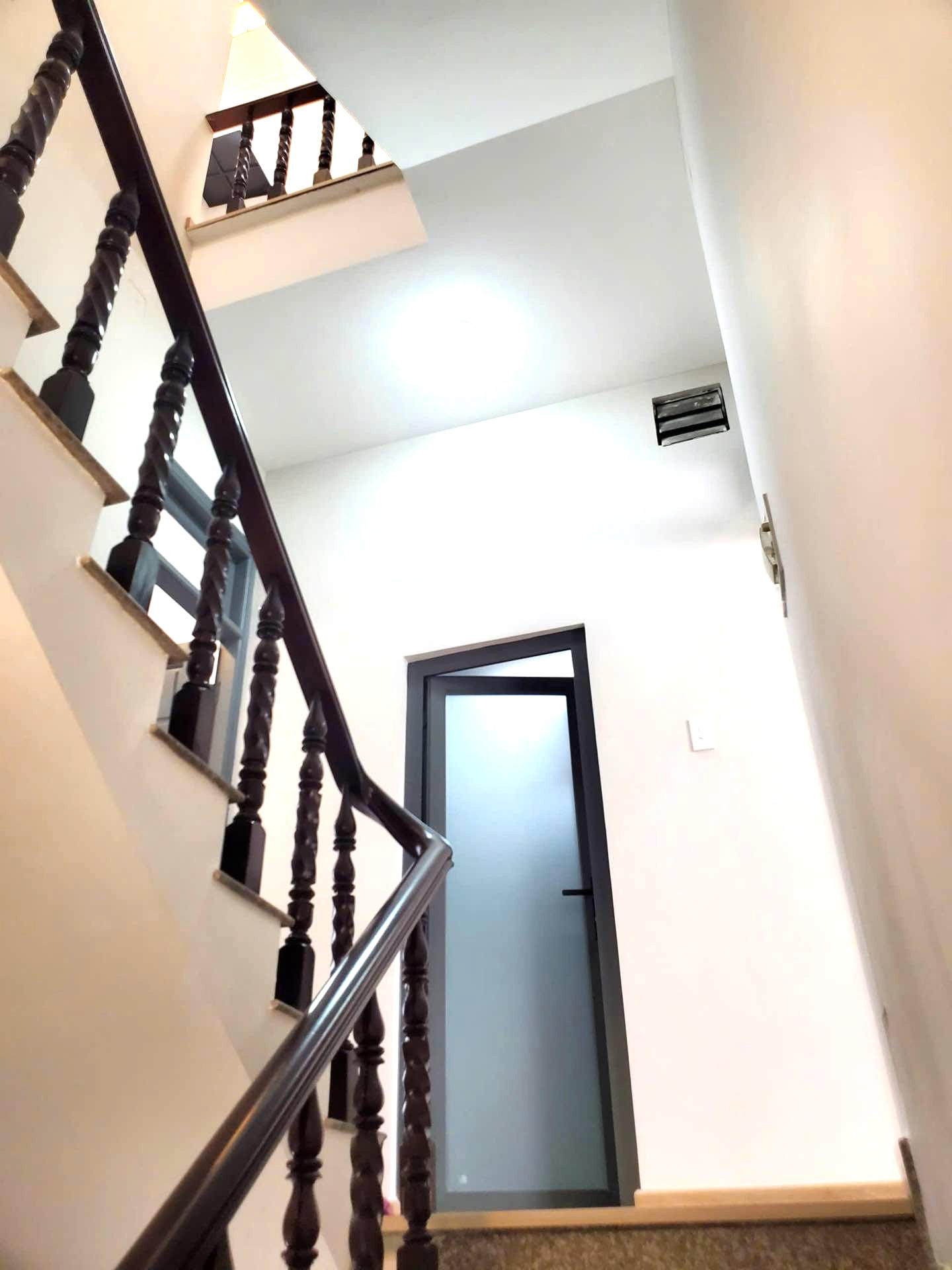 BÁN NHÀ 3 TẦNG Ở NGAY, 129M2, HẺM XE HƠI ĐỖ XUÂN HỢP, PHƯỚC LONG B, QUẬN 9, NHỈNH 7T
