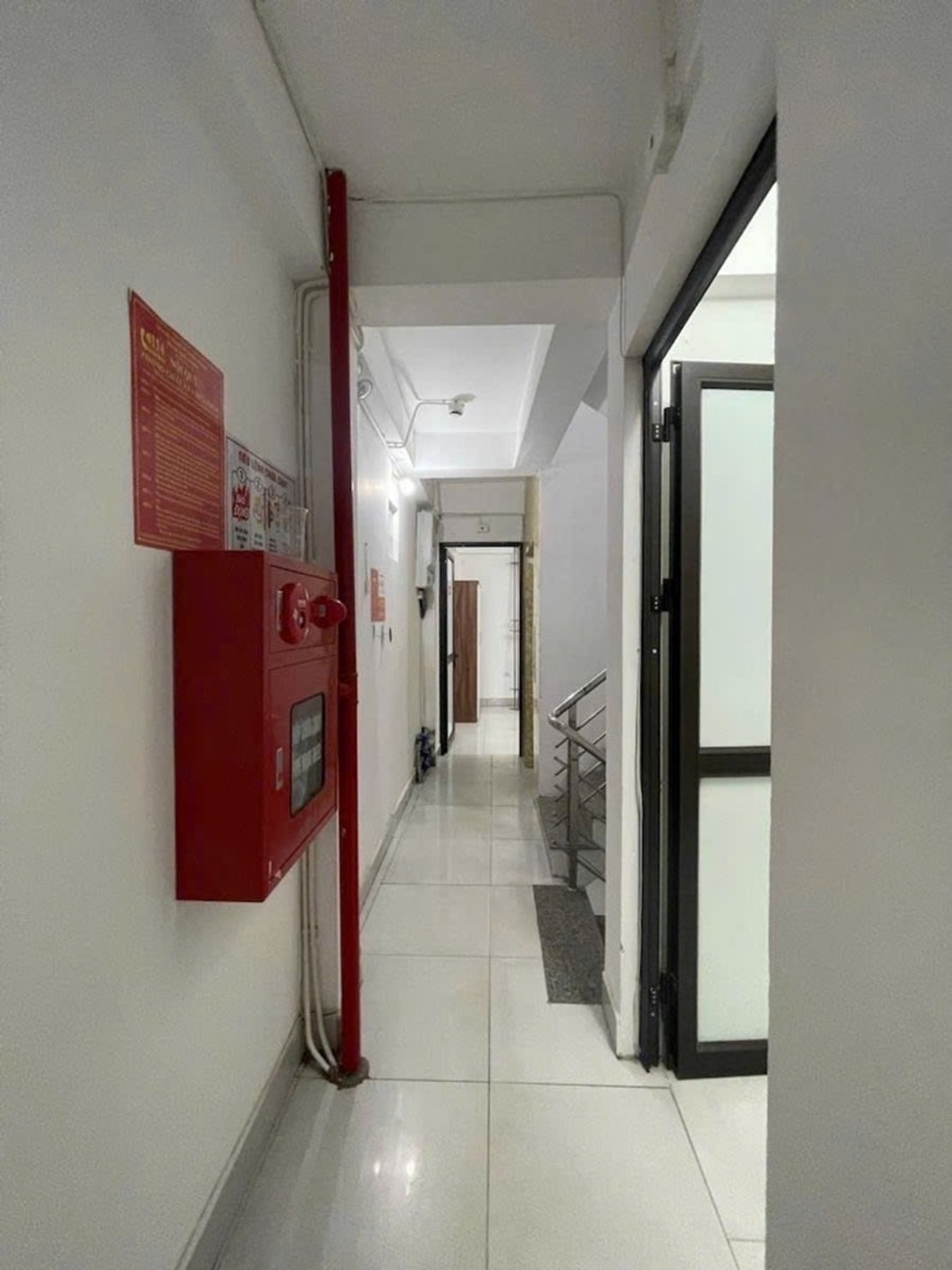 85M2 CHDV LÊ ĐỨC THỌ - OTO ĐỖ CỔNG, NGÕ TO RỘNG KINH DOANH SẦM UẤT, GIÁ CHỈ NHỈNH 19TỶ