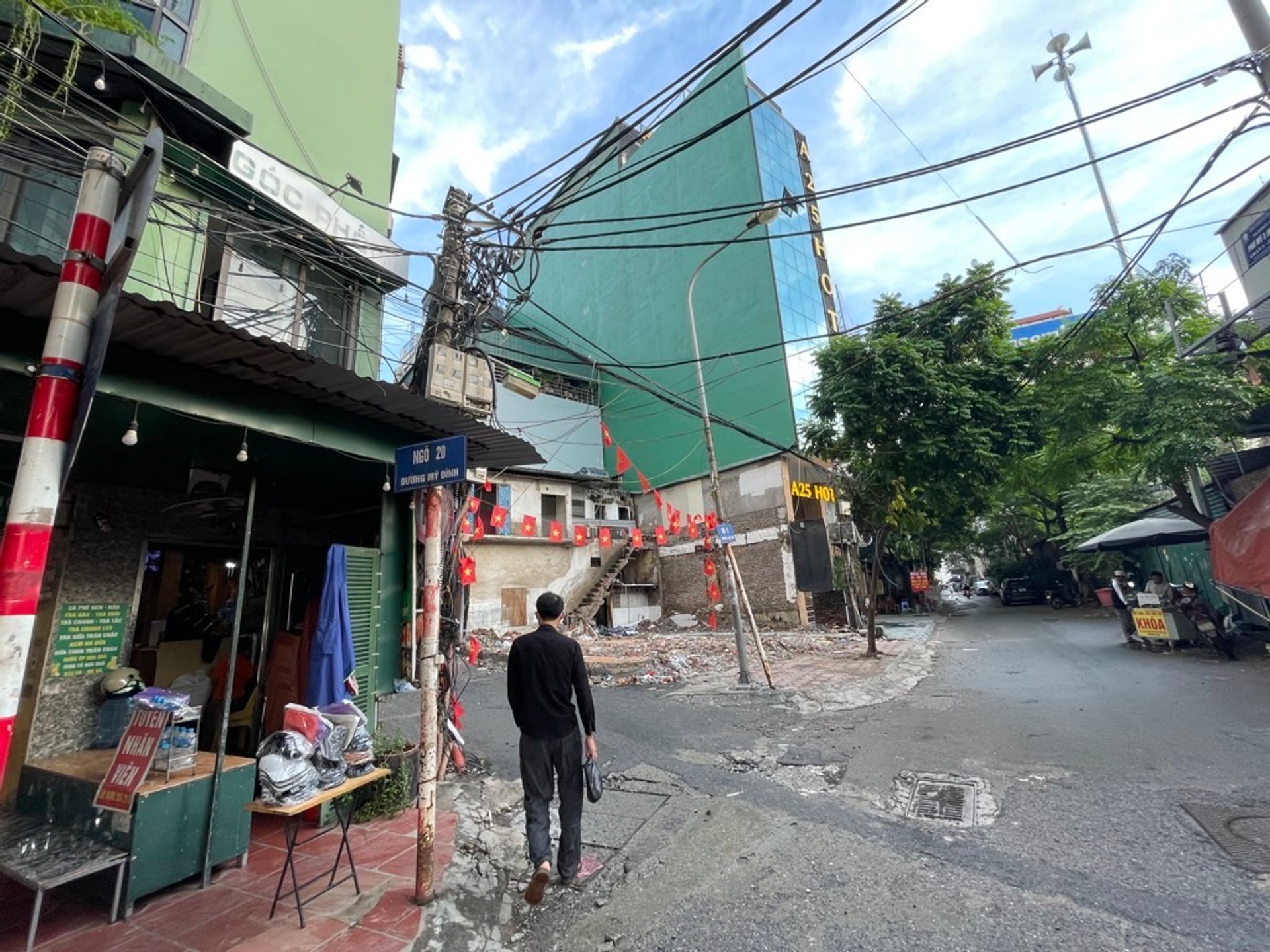 85M2 CHDV LÊ ĐỨC THỌ - OTO ĐỖ CỔNG, NGÕ TO RỘNG KINH DOANH SẦM UẤT, GIÁ CHỈ NHỈNH 19TỶ