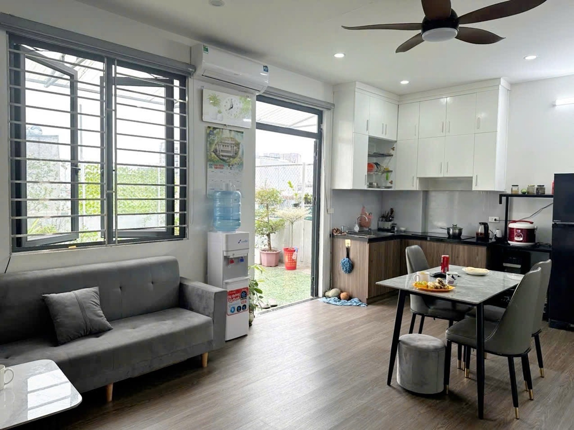 Chung cư mini full nội thất,đẹp long lanh, thừa công  năng như 1 Penhouse 120m giá chỉ 3.5tỷ