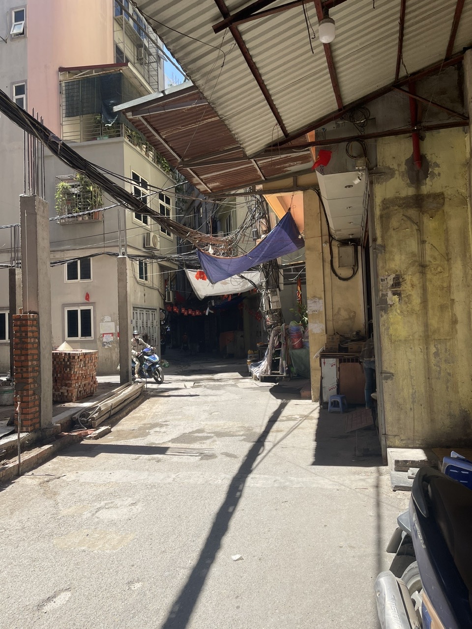 Làm ăn có lộc nên anh chị tôi cần bán căn nhà tại Mỹ Đình phố