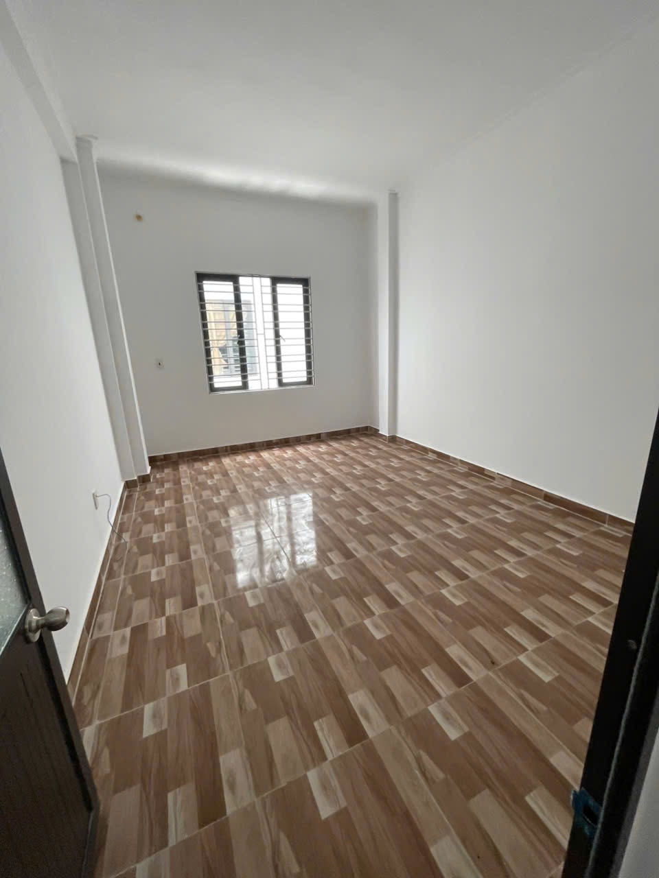 Cần bán nhanh căn nhà 3 tầng xây mới