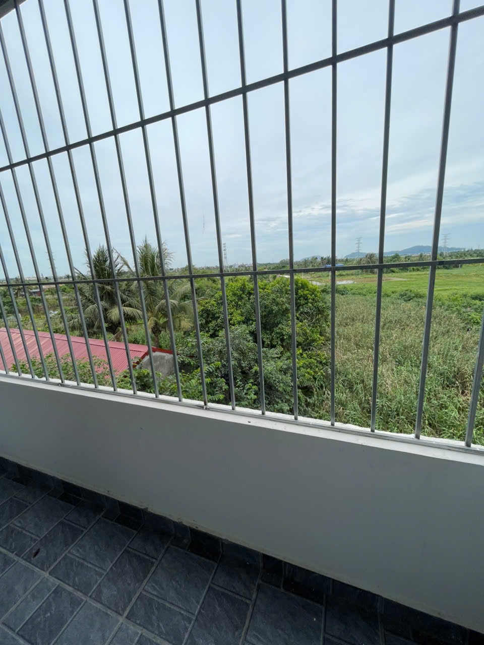 Cần bán nhanh căn nhà 3 tầng xây mới
