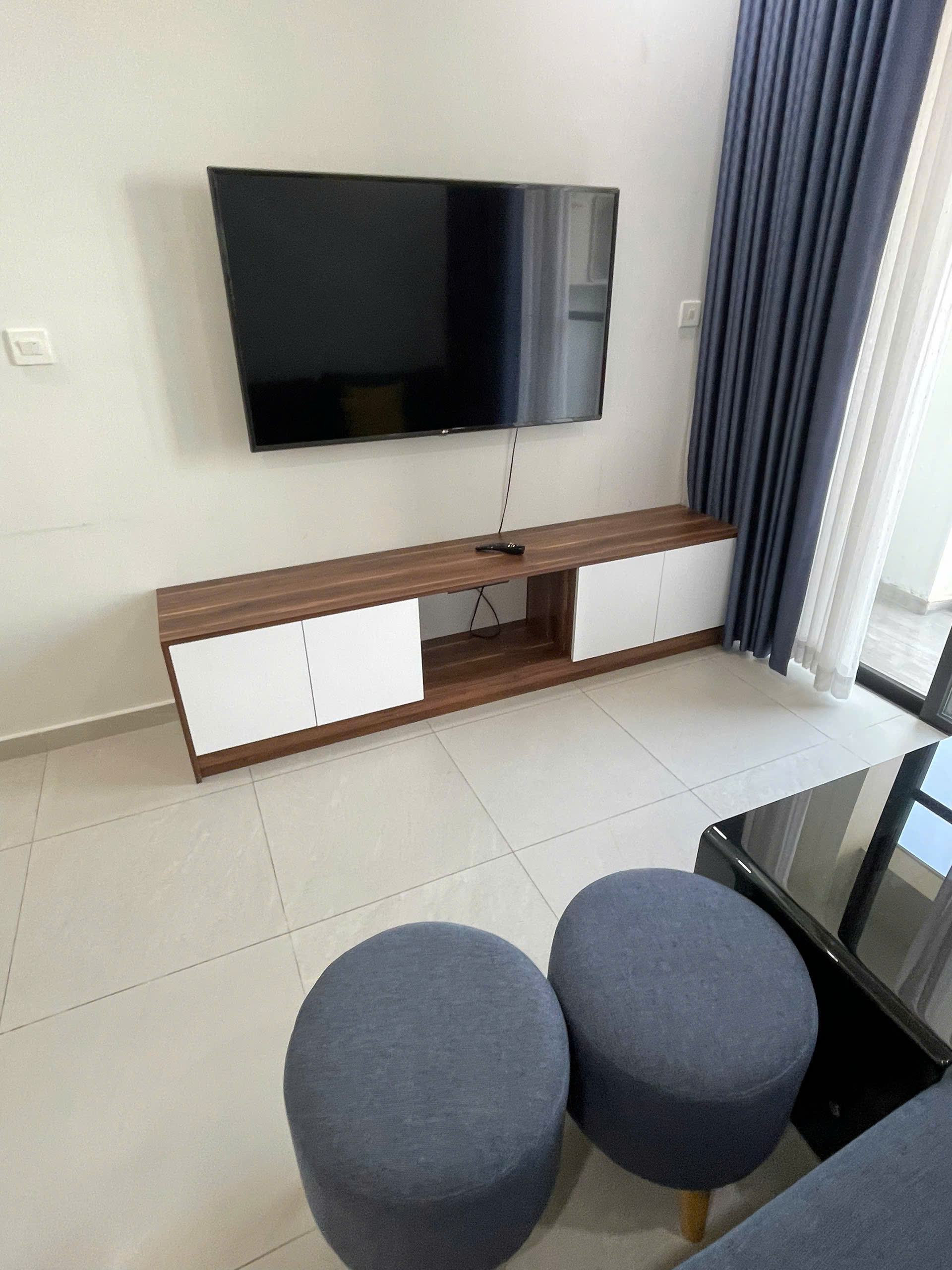 Kẹt tiền cần bán rẻ căn hộ dự án Hưng Phúc Premier, 70m2, 2PN, 2WC, full, view biệt thự, giá 6.8 tỷ