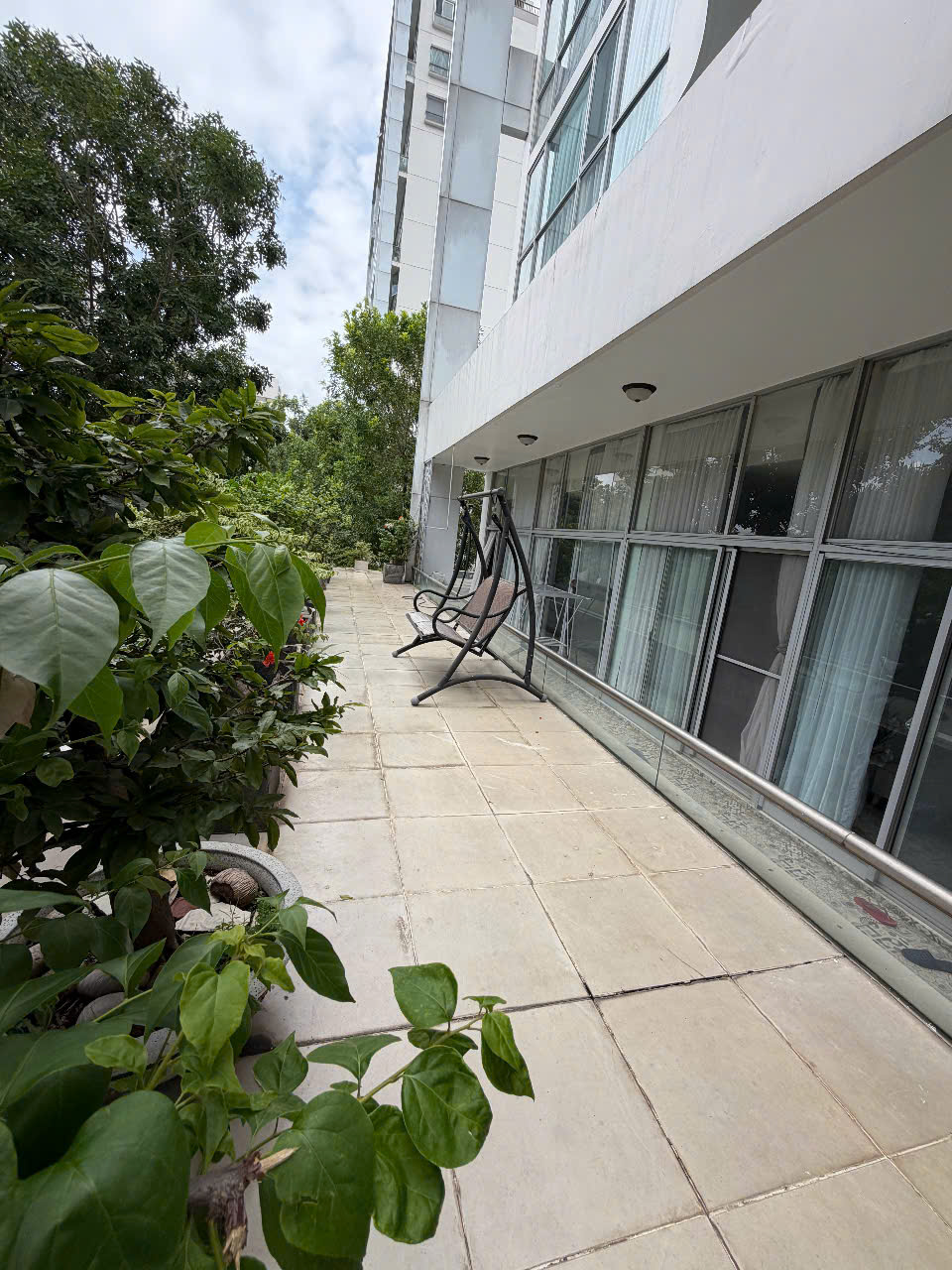 Siêu hiếm!! Bán căn hộ sân vườn Garden Court 2 Phú Mỹ Hưng, 200m2, 3PN, full, sổ hồng, giá 16.9 tỷ Siêu hiếm!! Bán căn hộ sân vườn Garden Court 2 Phú Mỹ Hưng, 200m2, 3PN, full, sổ hồng, giá 16.9 tỷ