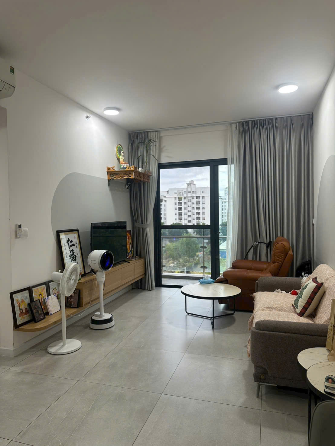 Hót! Cần bán nhanh căn hộ 2PN dự án The Antonia Phú Mỹ Hưng,87m2, full, view thoáng, giá 8.8 tỷ,HDT