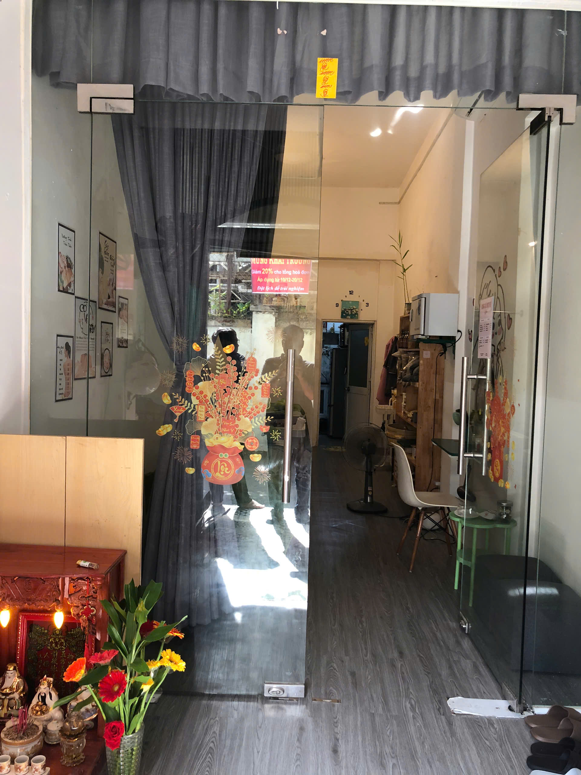 Bán nhà mặt tiền 32 Huyền Quang, phường Tân Định, Quận 1, Tp.HCM