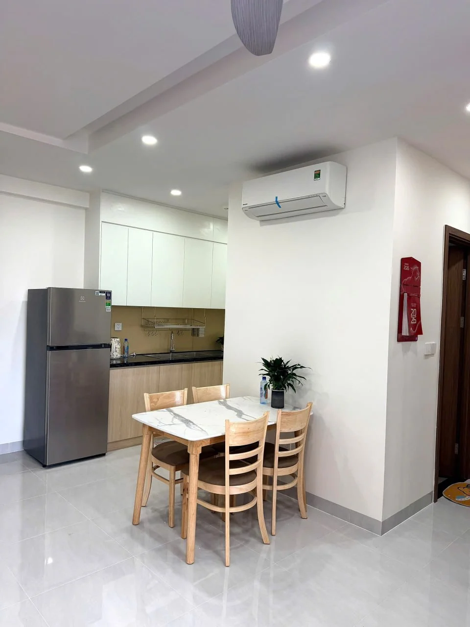 Cho Thuê Căn Hộ 2PN A&T Sky Garden Full Nội Thất