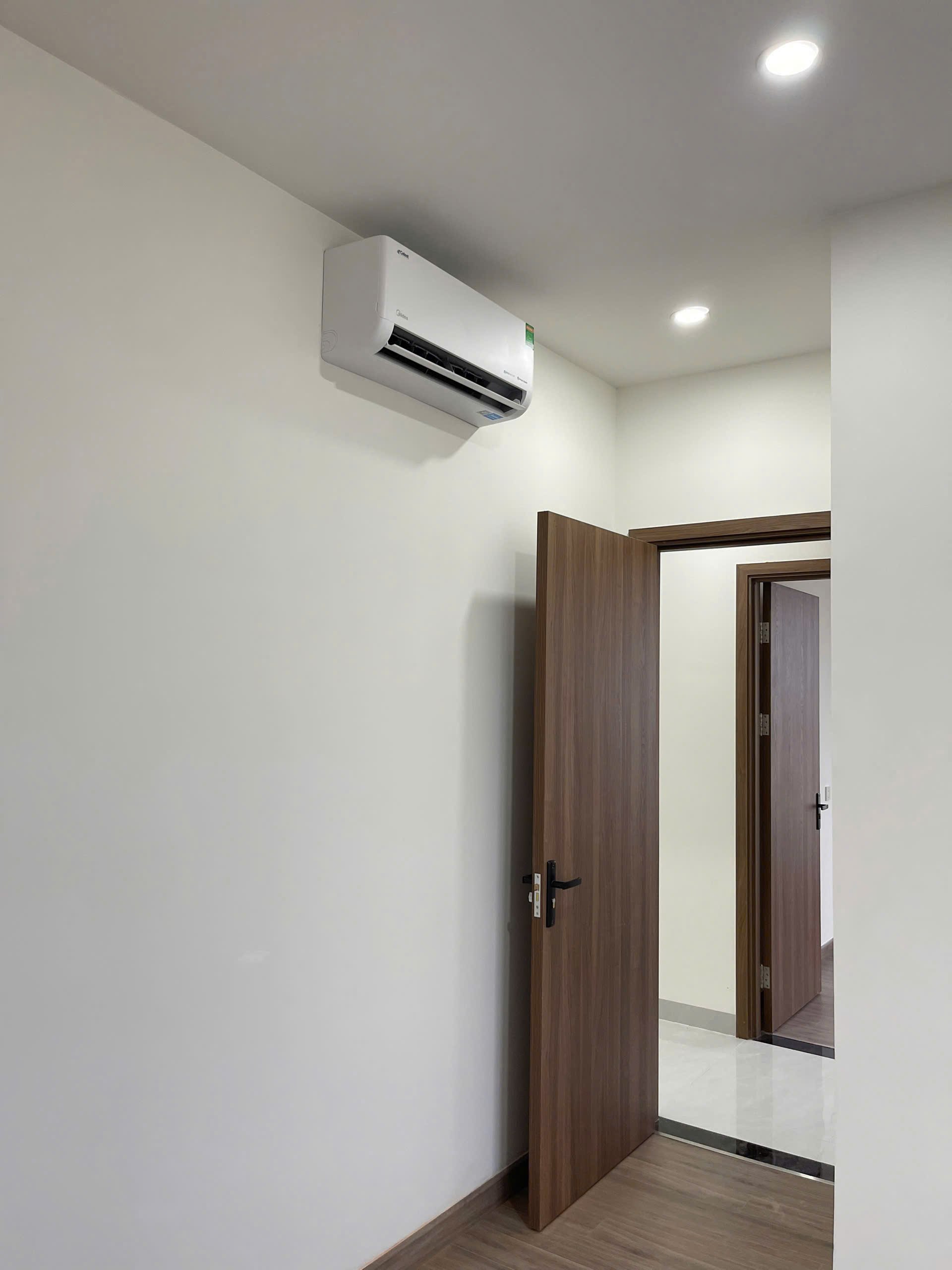 CHO THUÊ 3PN SẴN 3 MÁY LẠNH, HÚT MÙI CHỈ 8TR NHÀ MỚI TINH TẠI A&T SKY GARDEN CHO THUÊ 3PN SẴN 3 MÁY LẠNH, HÚT MÙI CHỈ 8TR NHÀ MỚI TINH TẠI A&T SKY GARDEN