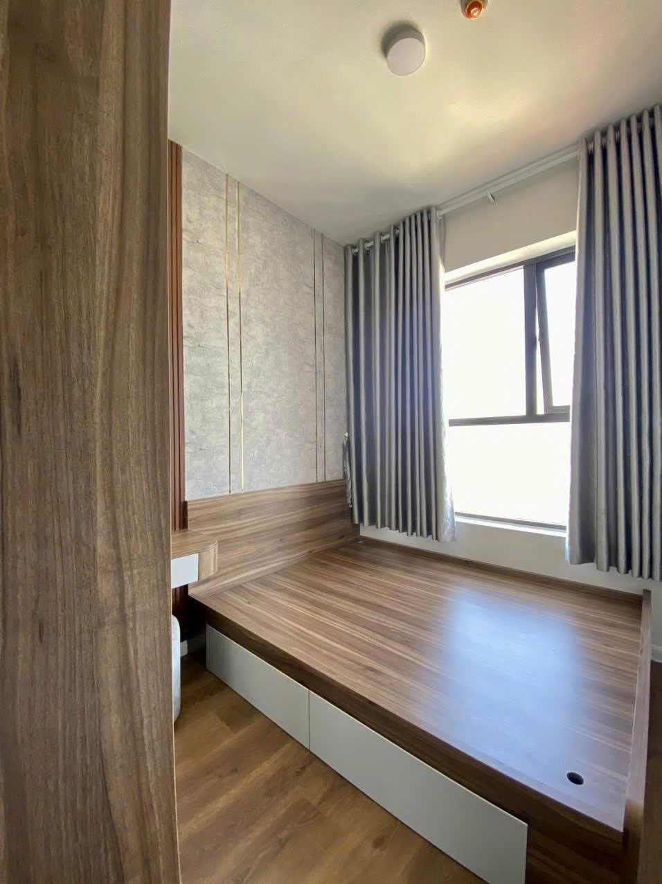 CHO THUÊ 2PN FULL NT CHỈ 7TR VIEW CỰC ĐẸP TẠI OPAL SKYLINE