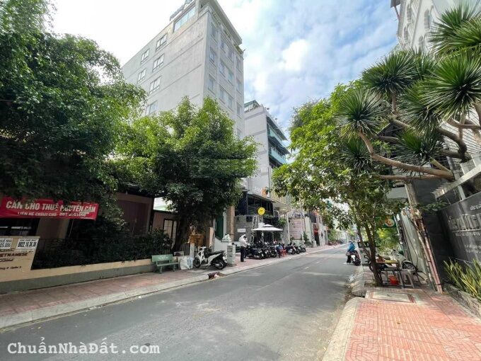 tôi cần Bán biệt thự mặt tiền Hồ Xuân Hương, phường Võ Thị Sáu, Quận 3.  - Diện tích : 14x22m. 