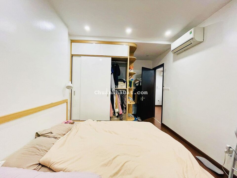 Bán chung cư Kim Văn Kim Lũ 2PN LÔ GÓC SỔ ĐỎ FULL NỘI THẤT nhỉnh 1 tỷ Bán chung cư Kim Văn Kim Lũ 2PN LÔ GÓC SỔ ĐỎ FULL NỘI THẤT nhỉnh 1 tỷ