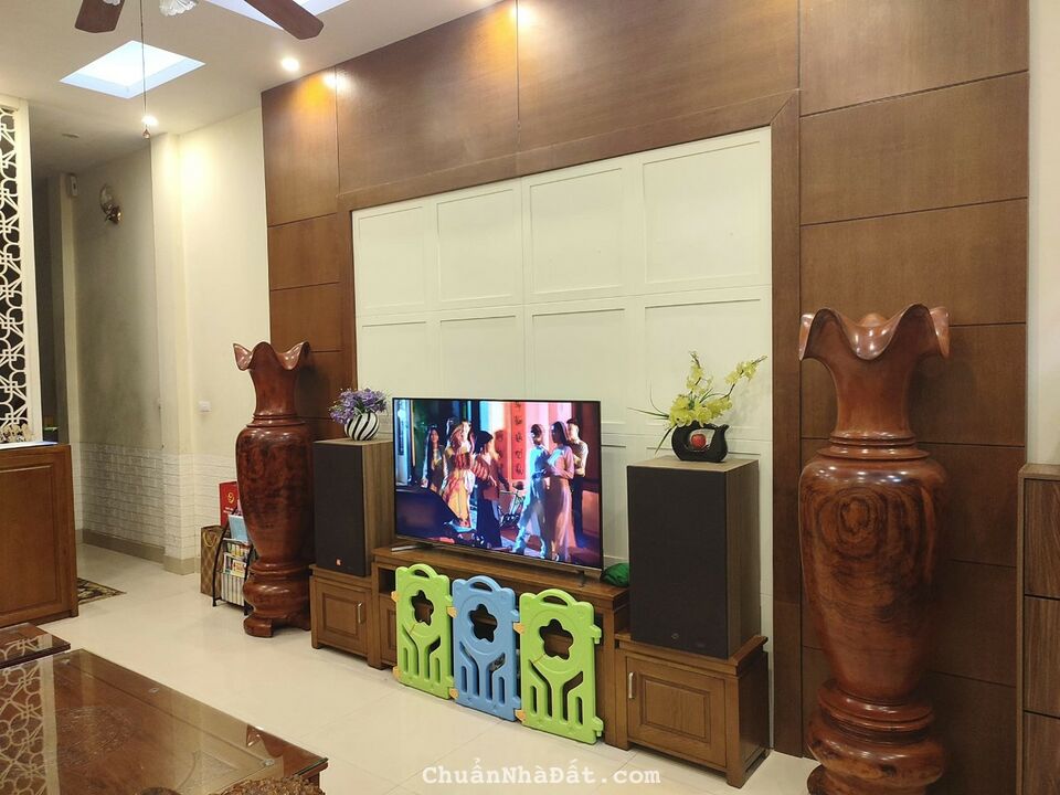 Bán nhà Ngô Quyền, khu phân lô TT Học Viện Chính Trị 50m2*4T, 2 mặt đường, ô tô đỗ cửa. Giá 5.8 tỷ