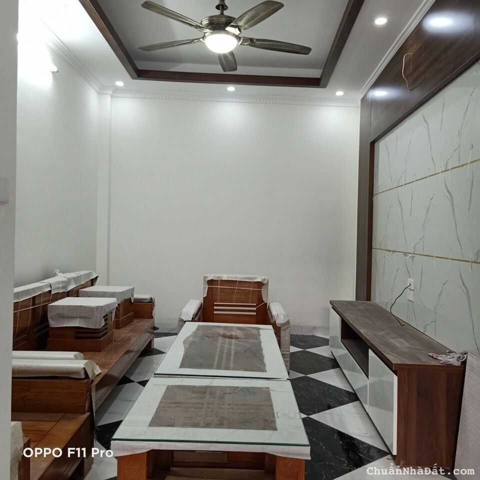 Bán nhà cuối đường Chiến Thắng 34m2*5T, 2 mặt thoáng trước sau, ô tô cách 100. Giá 3.15 tỷ