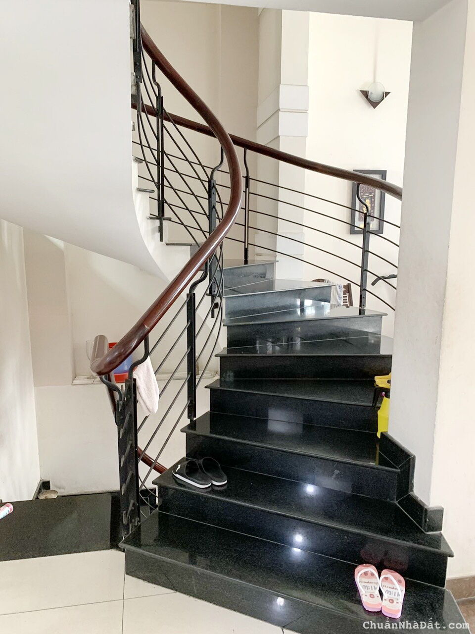 Bán Biệt Thự 3 lầu 160m2 mặt tiền đường Cao Lỗ Phường 4 Quận 8