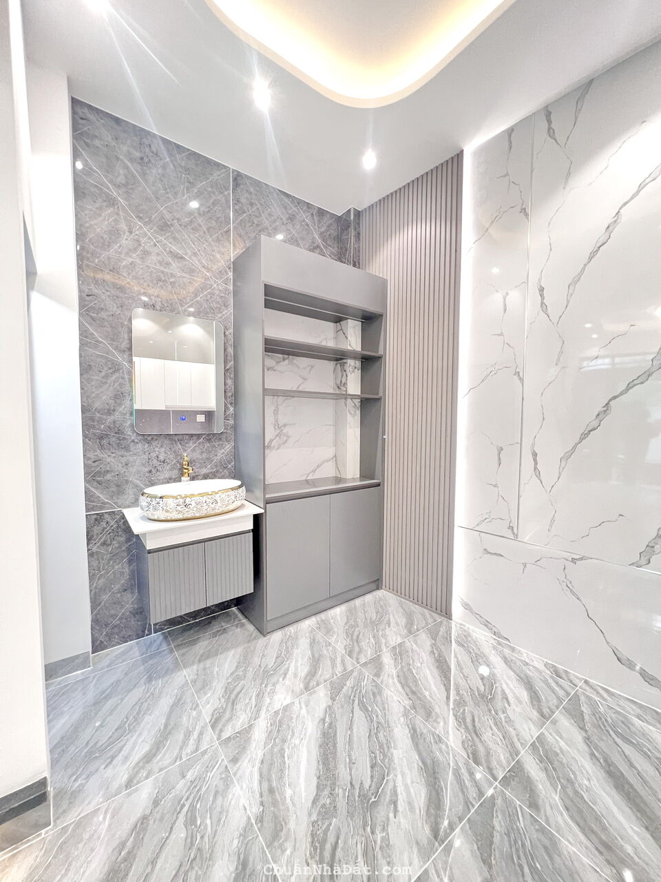 Bán nhà mới 2 lầu hẻm 3m gần KDC Cao Lỗ Phường 4 Quận 8 - LH: 0933862860 Sương