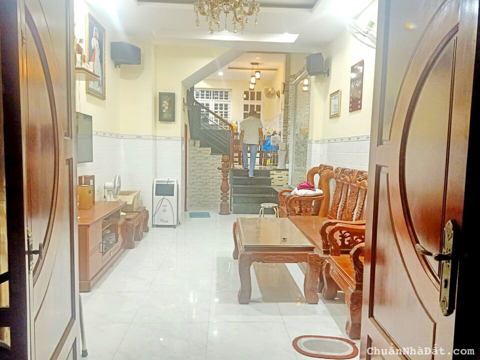 Cho thuê nhà mới 3 lầu HXH gần chợ sáng Bùi Minh Trực Phường 5 Quận 8