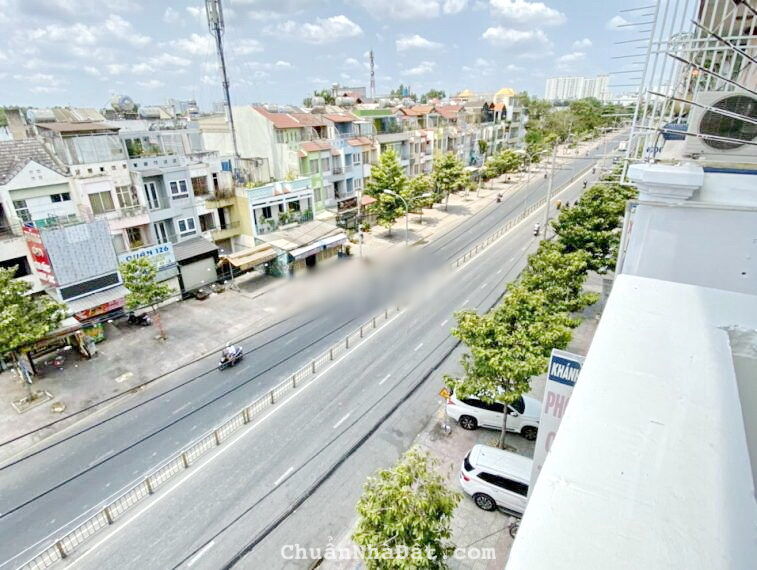 Bán nhà mặt tiền kinh doanh 3 lầu đường Tạ Quang Bửu P.5 Quận 8