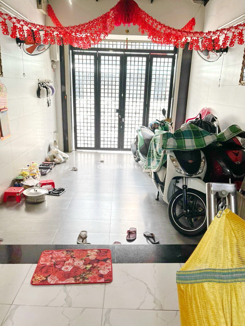 Bán nhà mặt tiền gần chợ Sáng Bùi Minh Trực Phường 5 Quận 8