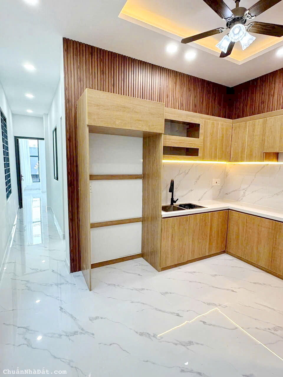 Bán nhà mặt tiền 3 lầu đường Dương Bá Trạc Phường 2 Quận 8