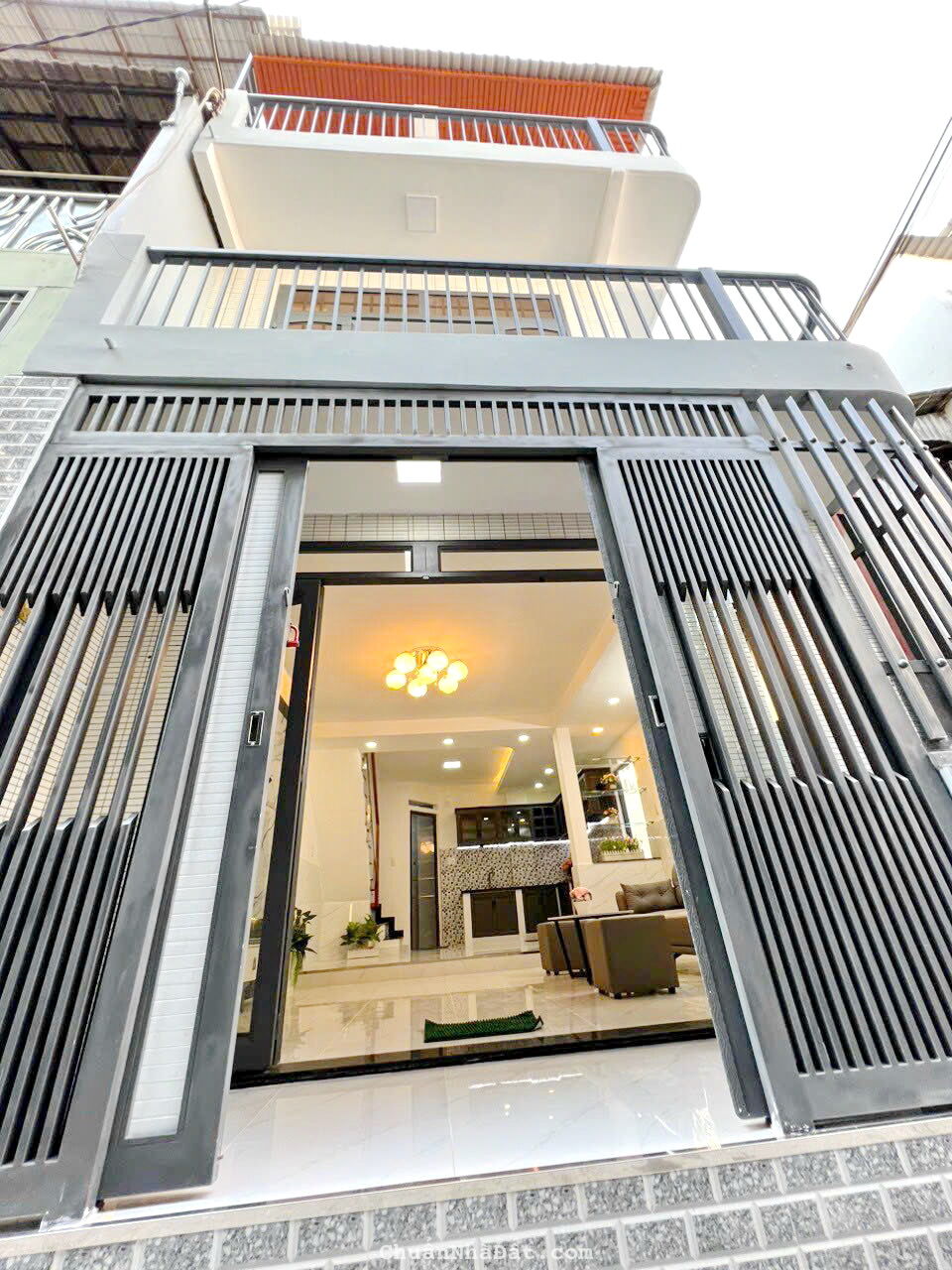 Bán nhà mới 2 lầu góc 2 mặt hẻm đường Võ Trứ Phường 9 Quận 8 Bán nhà mới 2 lầu góc 2 mặt hẻm đường Võ Trứ Phường 9 Quận 8