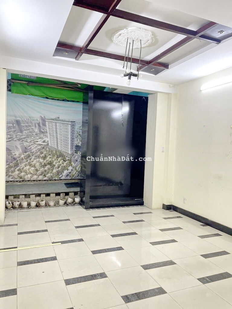 Cho thuê nhà 4 lầu vị trí đẹp mặt tiền KD đường Cao Lỗ P.4 Quận 8 Cho thuê nhà 4 lầu vị trí đẹp mặt tiền KD đường Cao Lỗ P.4 Quận 8