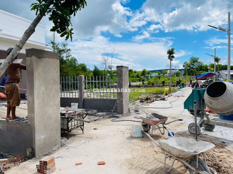 Sở hữu ngay căn nhà giá rẻ tại thành phố phú quốc. Sở hữu ngay căn nhà giá rẻ tại thành phố phú quốc.