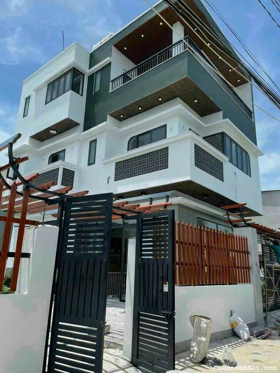 Biệt thự Tân Hiệp, Hóc Môn dt 240m2 giá 10,5 tỷ