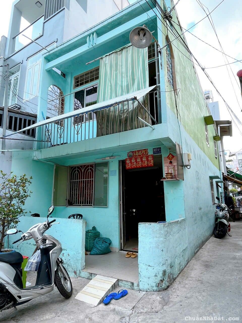 Nhà góc 2mt hẻm Lò Gốm p5 q6 dt 40m2 1 lầu 2pn 2wc giá 3ty990