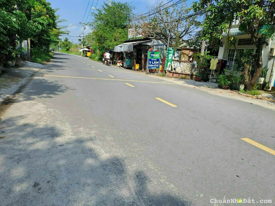 Bán kho dt 1000m2 mặt tiền đường Nhị Bình , xã Nhị Bình, h Hóc môn giá 20 tỷ Bán kho dt 1000m2 mặt tiền đường Nhị Bình , xã Nhị Bình, h Hóc môn giá 20 tỷ