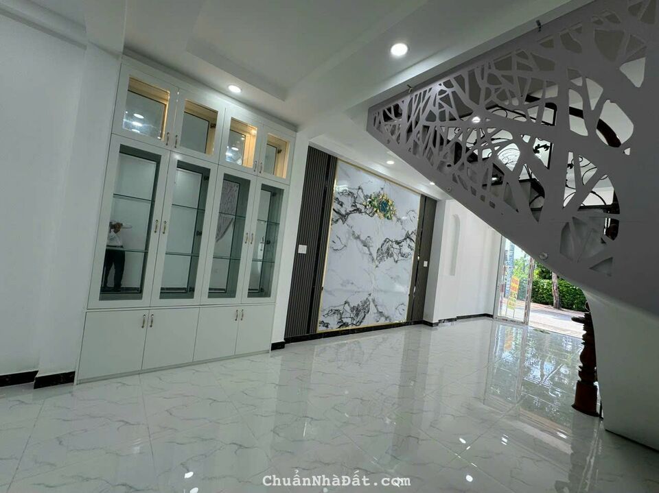 Nhà mặt tiền Bà Điểm....xã Bà Điểm, Hóc Môn dt 64m2 1 lầu 2pn 2wc giá 4ty599