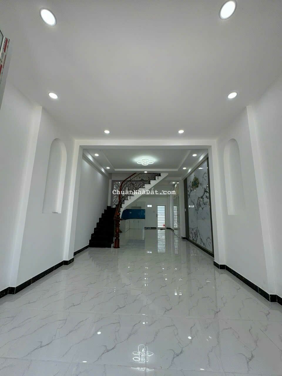 Nhà mặt tiền Bà Điểm....xã Bà Điểm, Hóc Môn dt 64m2 1 lầu 2pn 2wc giá 4ty599