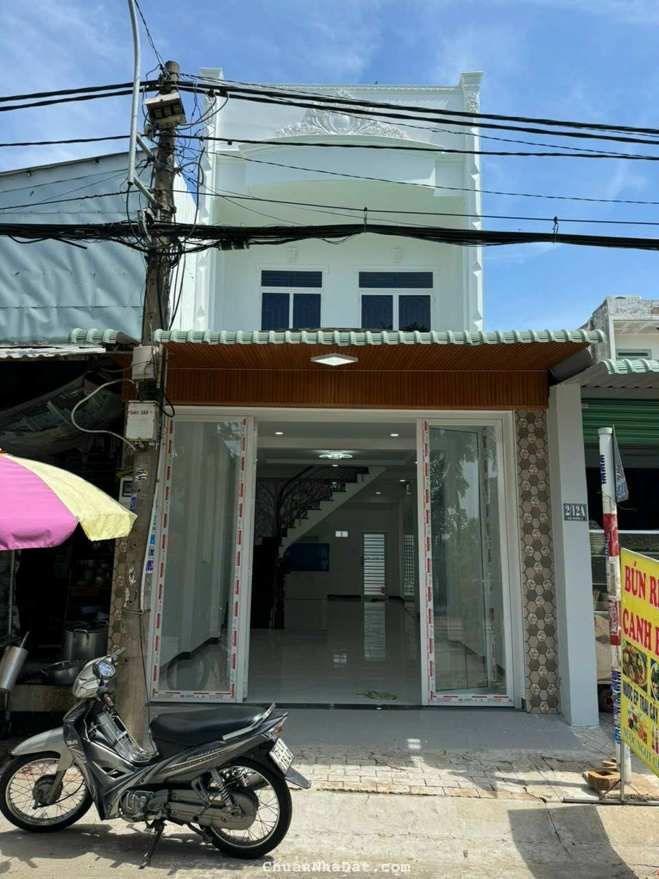 Nhà mặt tiền Bà Điểm....xã Bà Điểm, Hóc Môn dt 64m2 1 lầu 2pn 2wc giá 4ty599