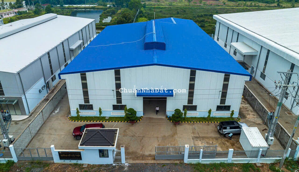 Nhà xưởng KCN Đức Hòa, Long An, DT 2500m², Giá 24 Tỷ