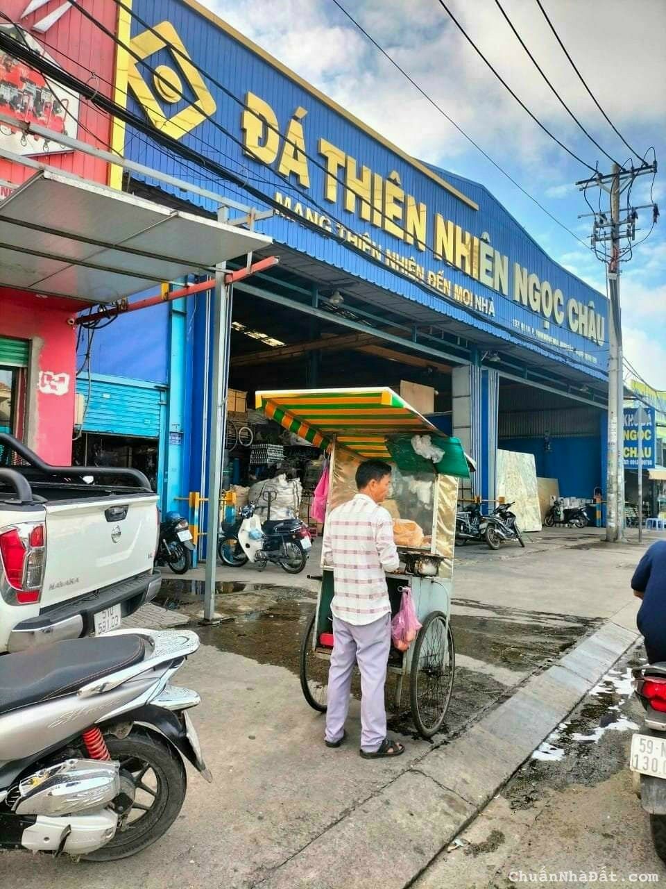 XƯỞNG GÓC HAI MẶT TIỀN QL1A PHƯƠNG BÌNH HƯNG HÒA QUẬN BÌNH TÂN dt 900m2 giá 35 tỷ XƯỞNG GÓC HAI MẶT TIỀN QL1A PHƯƠNG BÌNH HƯNG HÒA QUẬN BÌNH TÂN dt 900m2 giá 35 tỷ